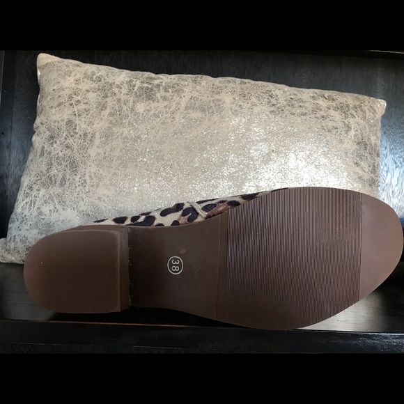 Size 8.0 (US) Fall Bootie Brand New - Picture 2 of 3